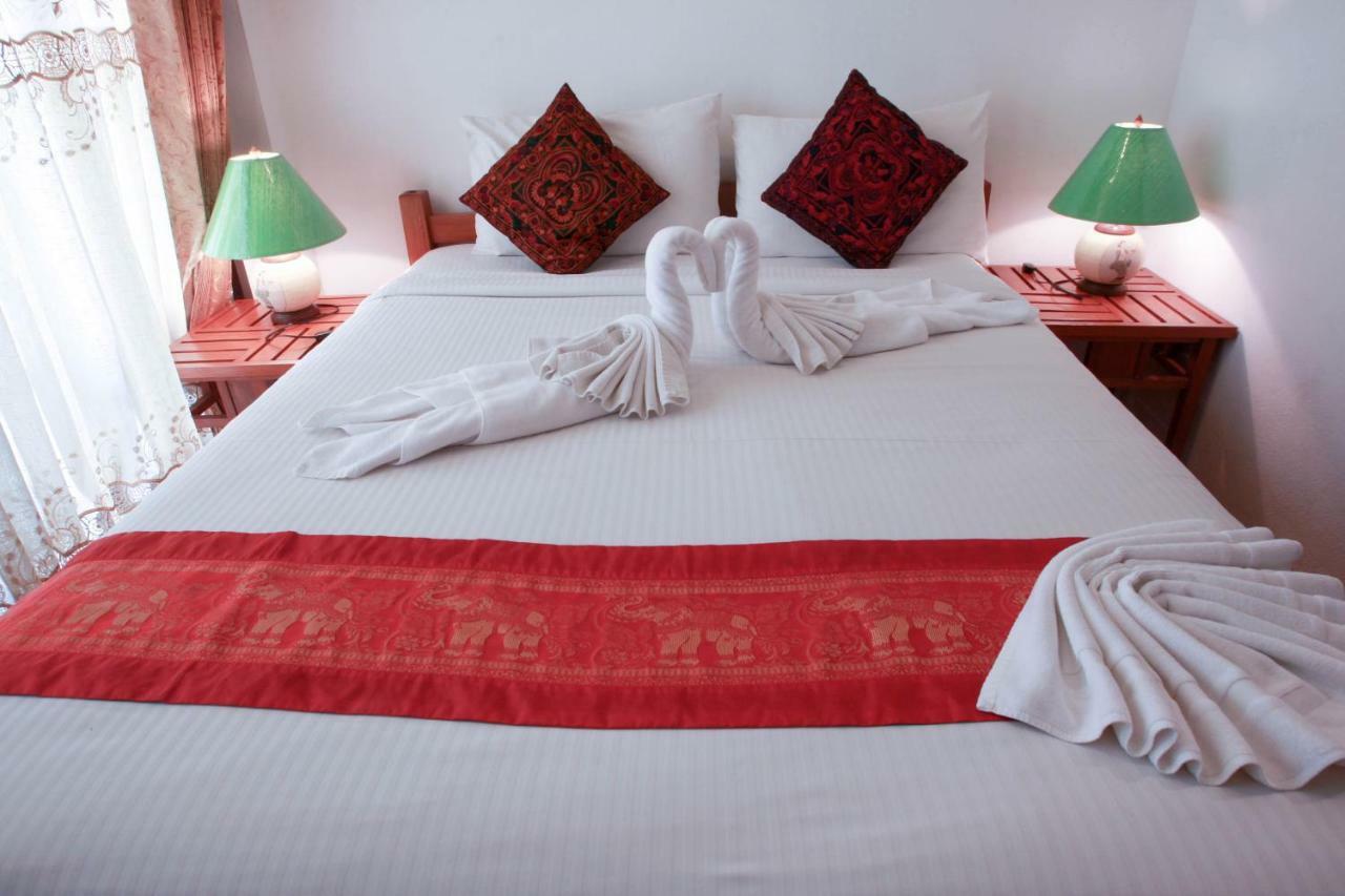 Hotel The Travellers Arms Chiang Mai Zewnętrze zdjęcie
