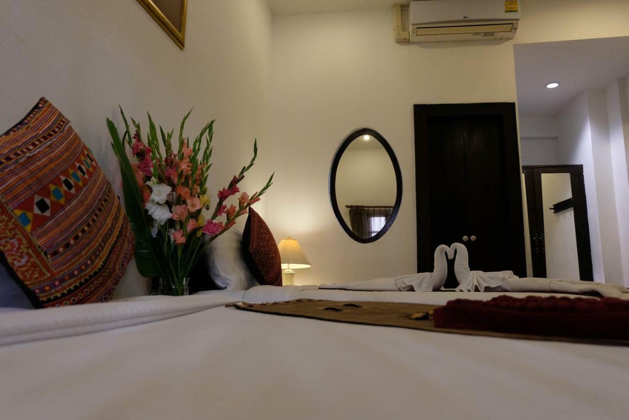 Hotel The Travellers Arms Chiang Mai Zewnętrze zdjęcie